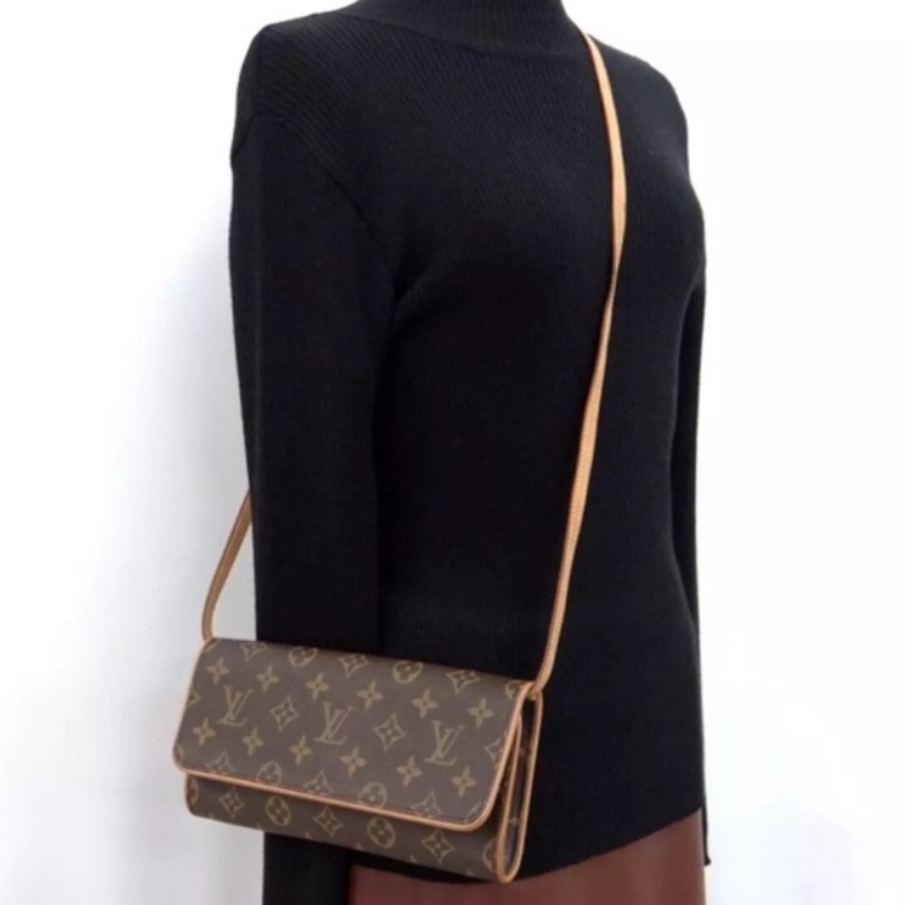 Louis Vuitton Brown and Gold Crossbody Bag - Picture 3 of 17